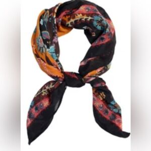 Scarf, Chroma Graphics, VISMAYA
Winter Rhapsody Scarf.